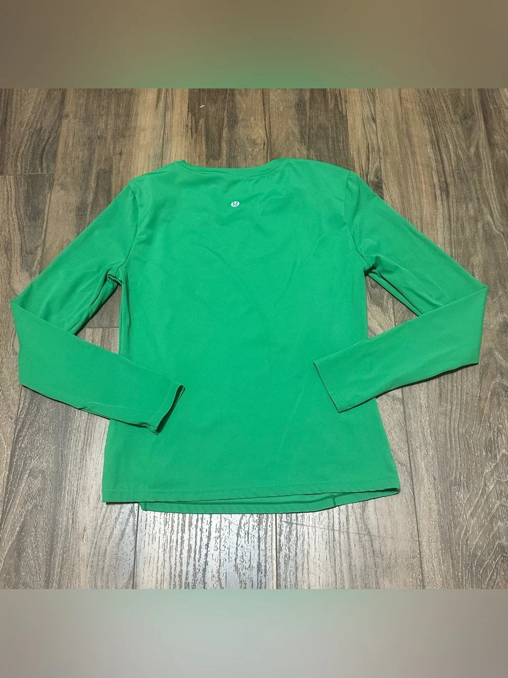 Lululemon Women’s Long Sleeve Athletic Shirt Top Green Small S
